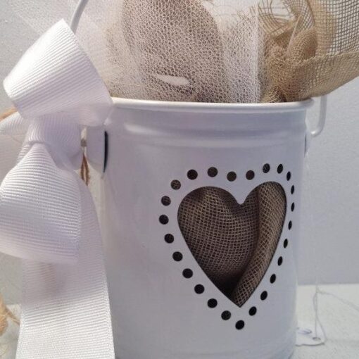 Μπομπονιέρα Λευκό Κουβαδάκι με καρδιά Για Ρεσώ Ή Μολυβοθήκη