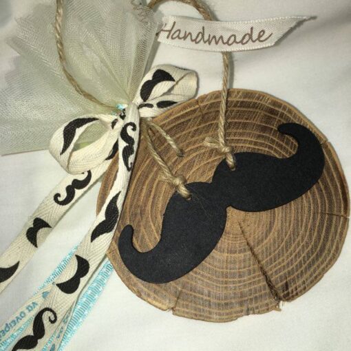 Μπομπονιέρα Μουστάκι Litle man Σε Κορμό Ξύλου