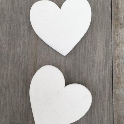 Ξύλινες Καρδιές Για Ευχές Σε Δύο Χρώματα Λευκές Και Στο Χρώμα Του Ξύλου