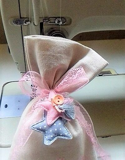 Μπομπονιέρα Βάπτισης Πουγκί Με αστεράκια 001